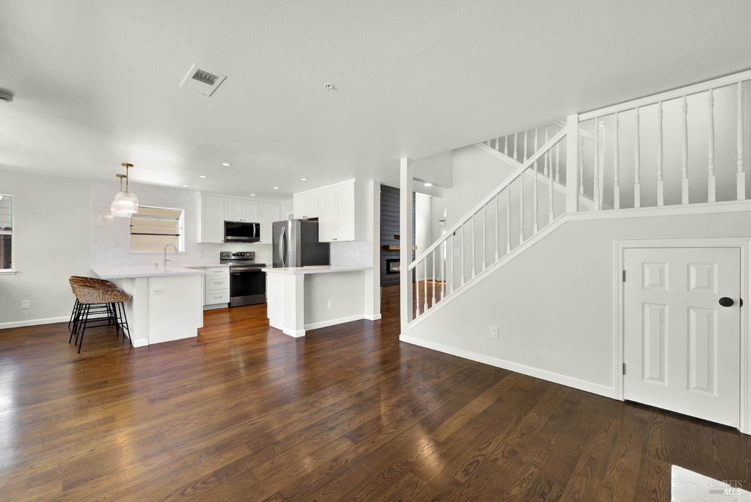 Detail Gallery Image 23 of 60 For 16 Winestone Ct, Napa,  CA 94558 - 3 Beds | 2/1 Baths