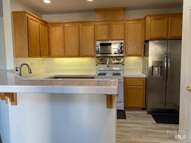 Detail Gallery Image 10 of 30 For 5041 N Parr Ln, Fairfield,  CA 94533 - 3 Beds | 2/1 Baths