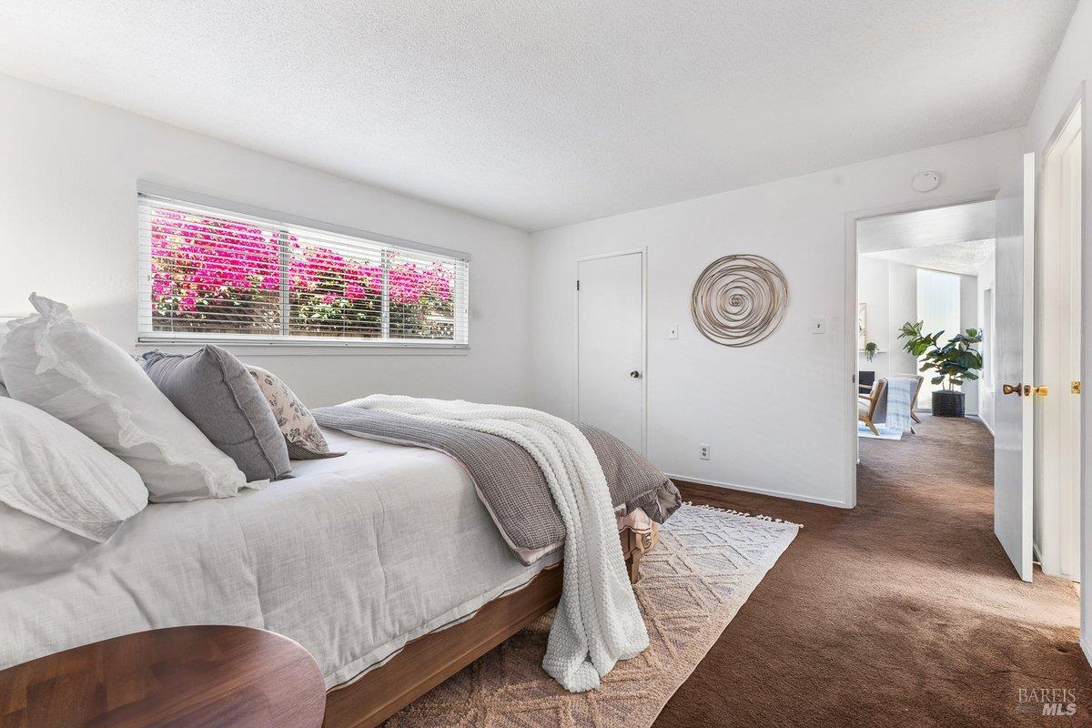 Detail Gallery Image 27 of 34 For 70 San Carlos Way, Novato,  CA 94945 - 4 Beds | 2 Baths
