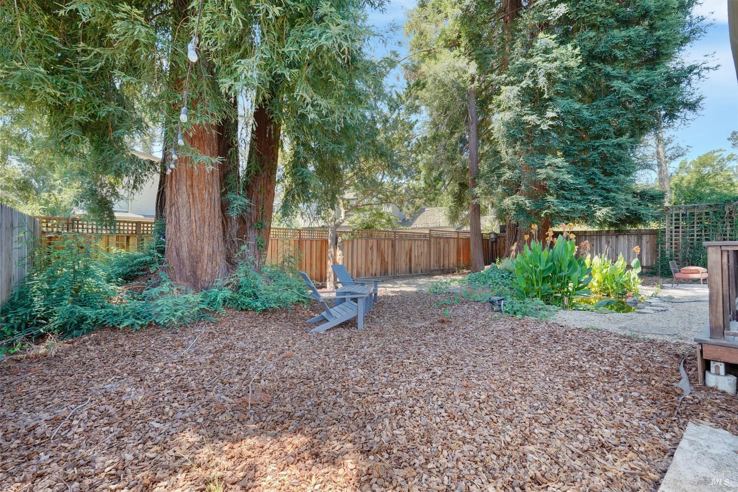 Detail Gallery Image 34 of 46 For 2425 Creekside Ave, Napa,  CA 94558 - 4 Beds | 2 Baths
