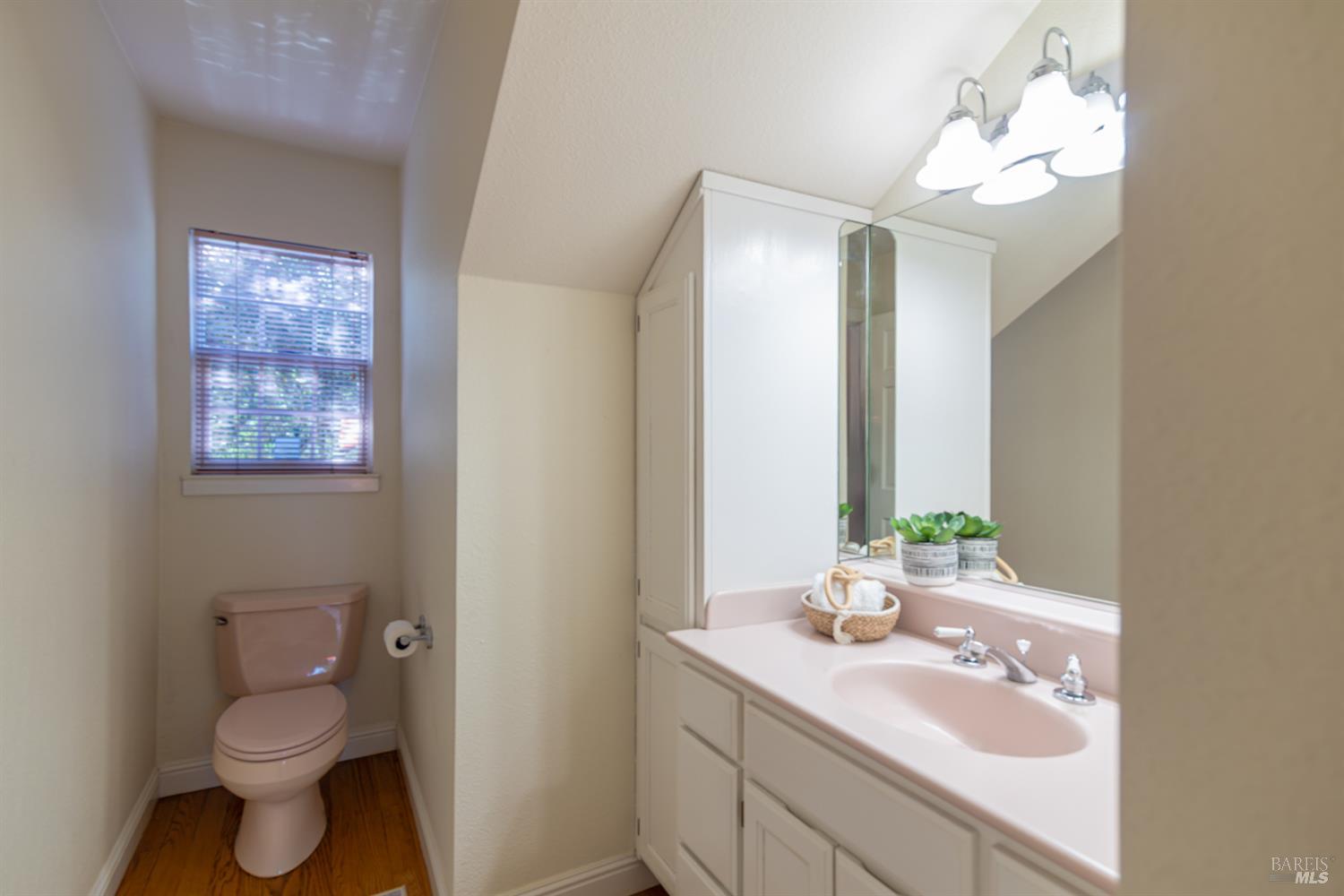 Detail Gallery Image 41 of 44 For 1410 15th St, Santa Rosa,  CA 95404 - 2 Beds | 2/1 Baths