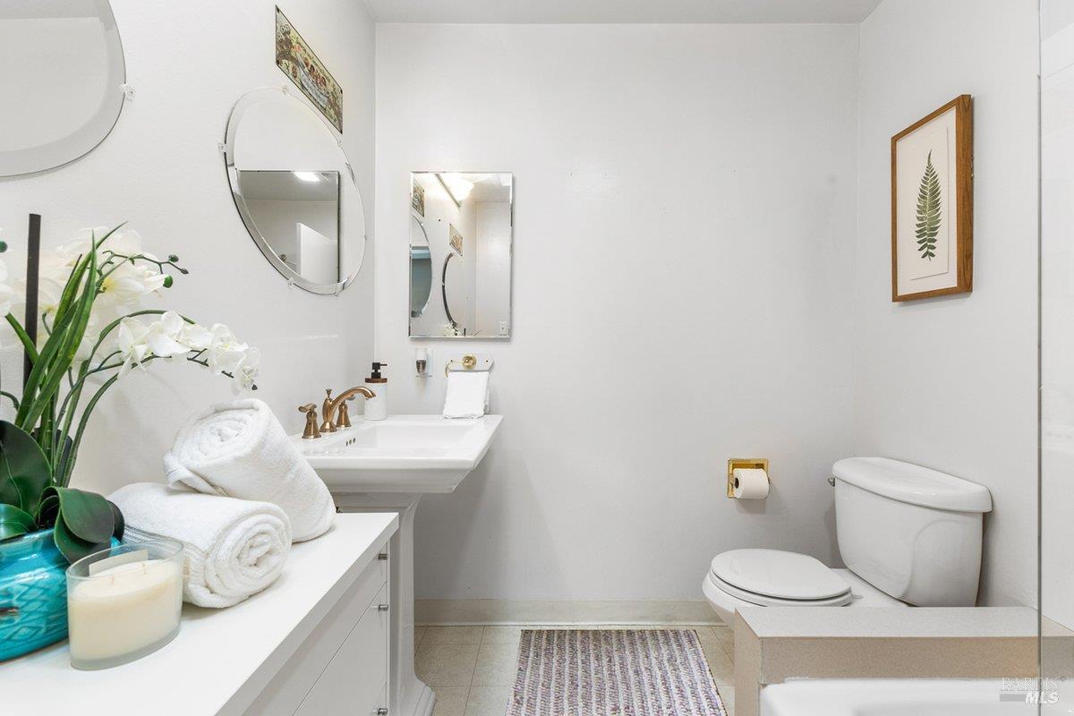 Detail Gallery Image 22 of 34 For 70 San Carlos Way, Novato,  CA 94945 - 4 Beds | 2 Baths