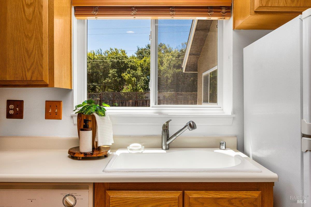 Detail Gallery Image 14 of 34 For 70 San Carlos Way, Novato,  CA 94945 - 4 Beds | 2 Baths