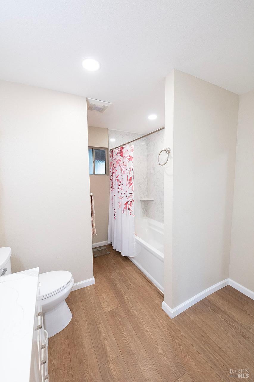 Detail Gallery Image 11 of 33 For 4851 Udell Rd, Vacaville,  CA 95688 - 4 Beds | 3 Baths