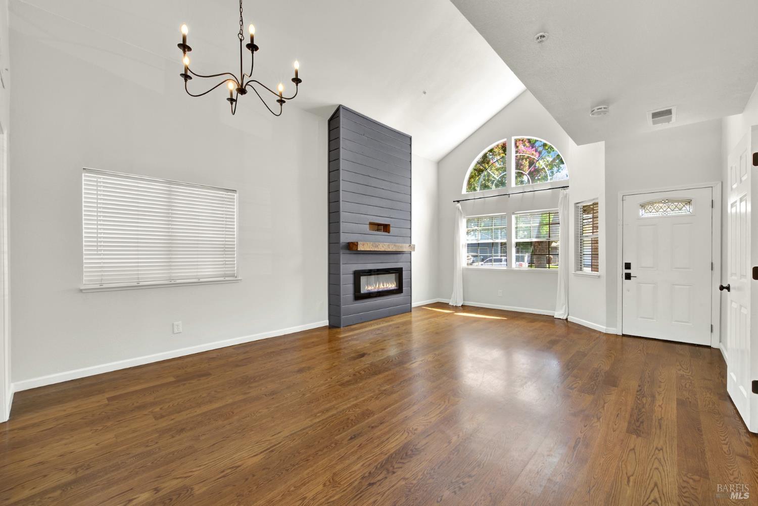 Detail Gallery Image 18 of 60 For 16 Winestone Ct, Napa,  CA 94558 - 3 Beds | 2/1 Baths