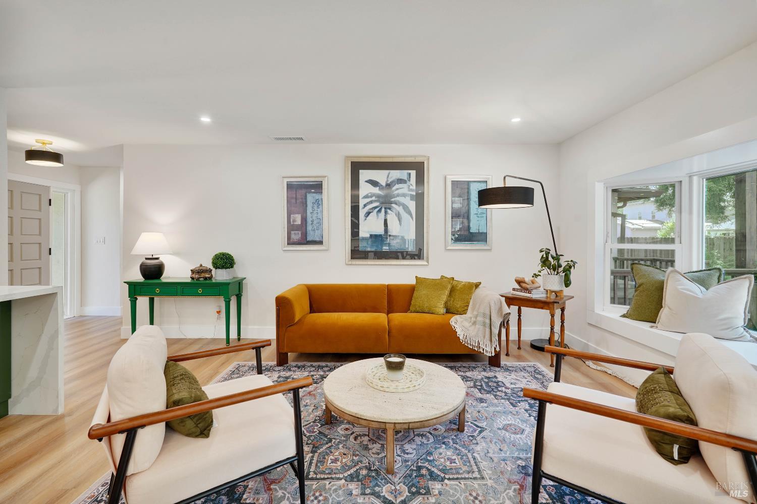Detail Gallery Image 14 of 46 For 2425 Creekside Ave, Napa,  CA 94558 - 4 Beds | 2 Baths