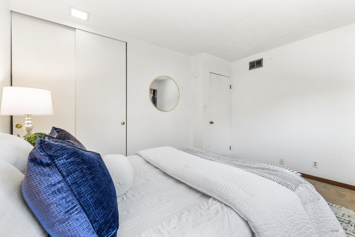 Detail Gallery Image 18 of 34 For 70 San Carlos Way, Novato,  CA 94945 - 4 Beds | 2 Baths