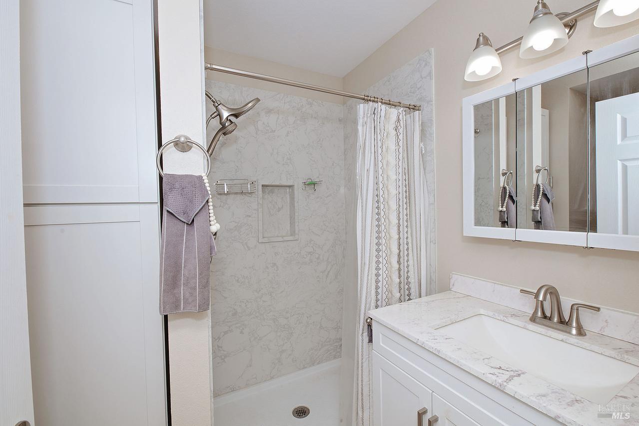 Detail Gallery Image 18 of 33 For 4851 Udell Rd, Vacaville,  CA 95688 - 4 Beds | 3 Baths