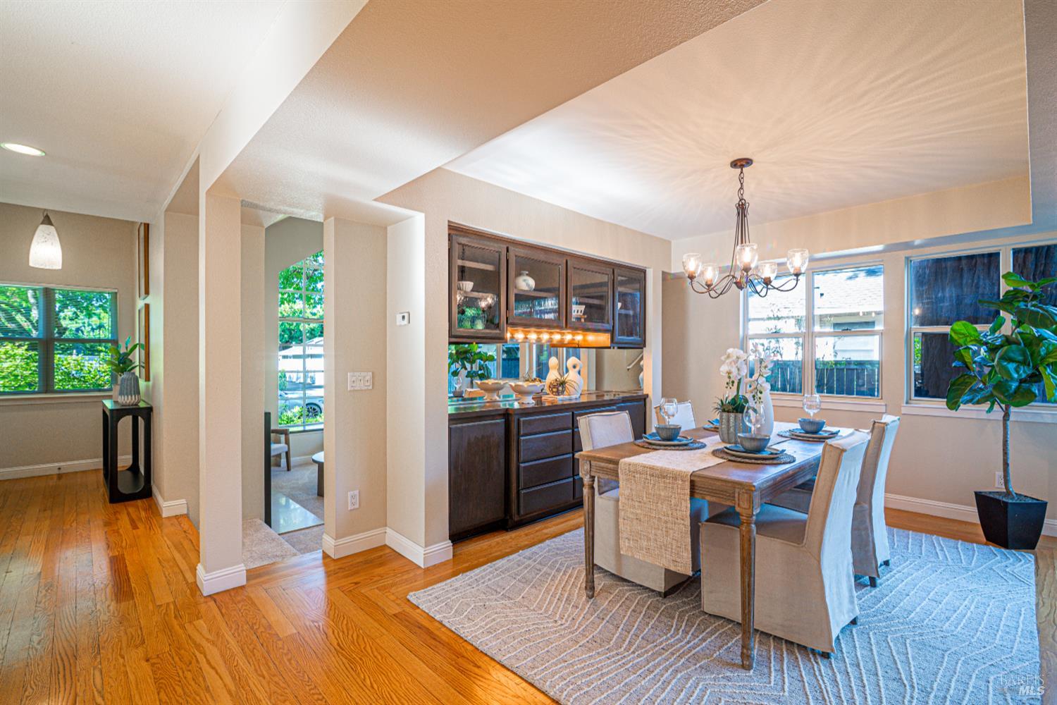 Detail Gallery Image 12 of 44 For 1410 15th St, Santa Rosa,  CA 95404 - 2 Beds | 2/1 Baths