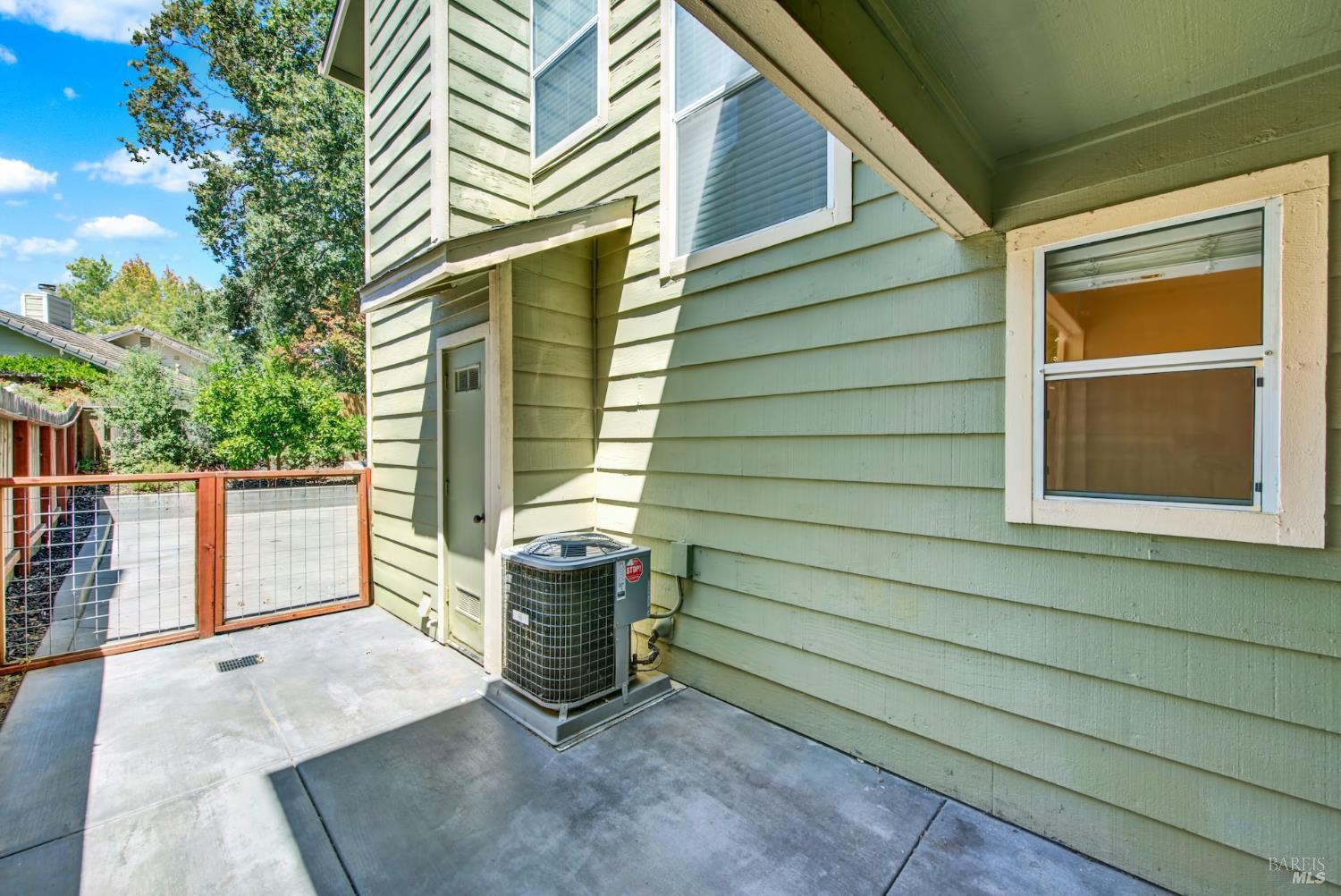 Detail Gallery Image 58 of 60 For 16 Winestone Ct, Napa,  CA 94558 - 3 Beds | 2/1 Baths