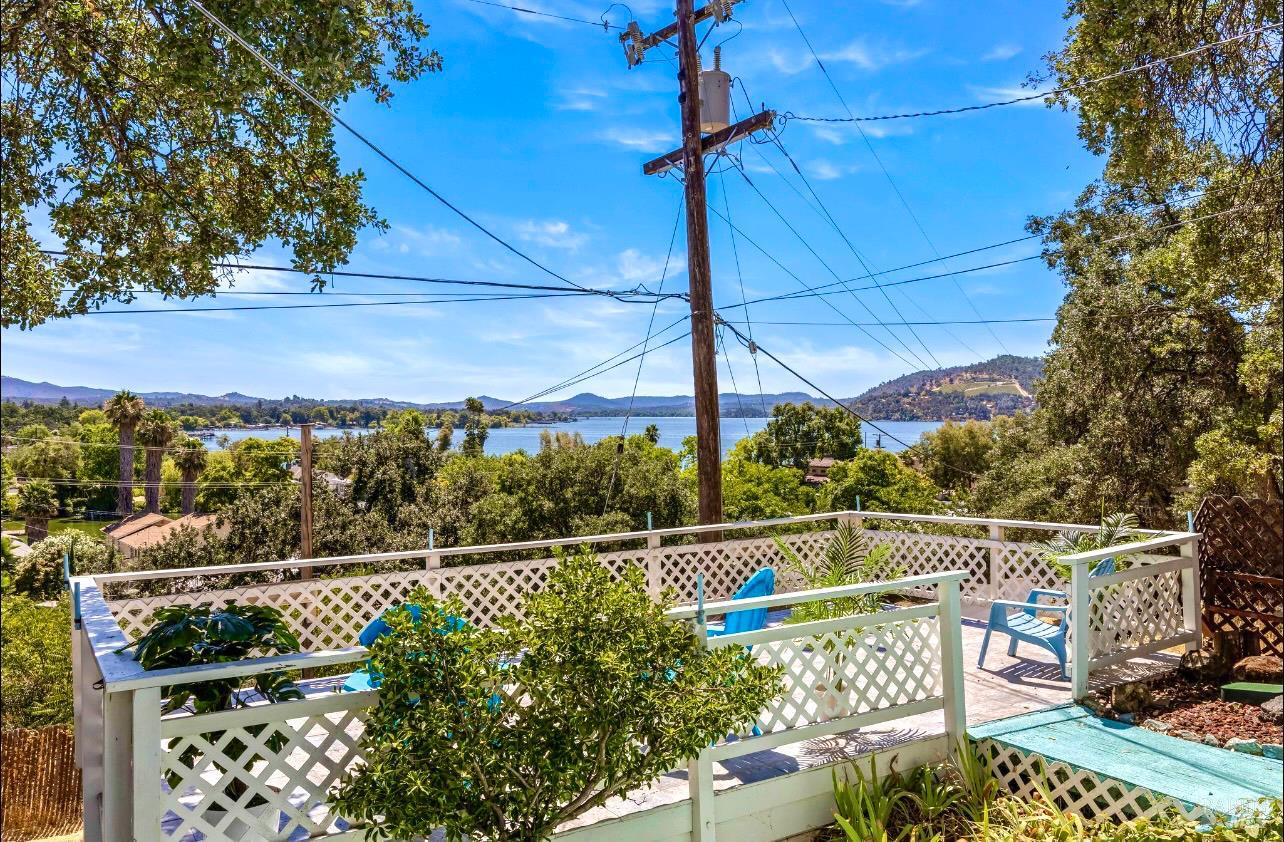 Detail Gallery Image 12 of 24 For 3771 Country Club Dr, Clearlake,  CA 95422 - 2 Beds | 1 Baths