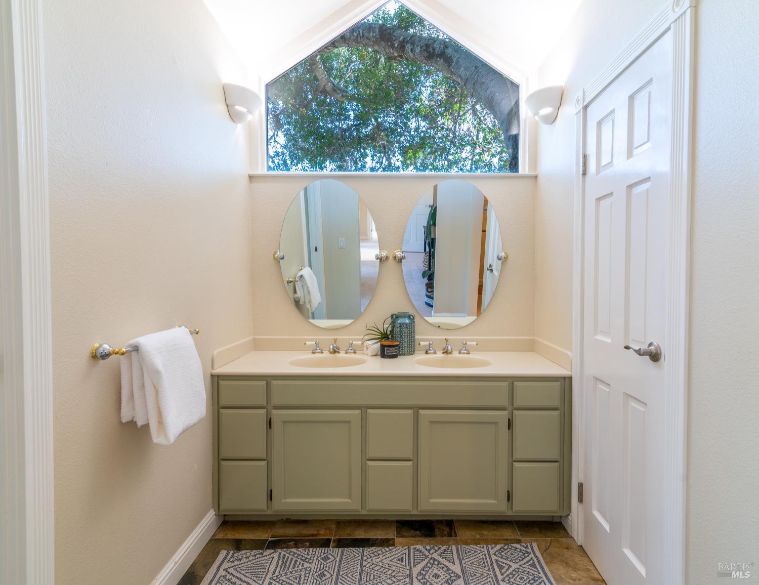 Detail Gallery Image 29 of 44 For 1410 15th St, Santa Rosa,  CA 95404 - 2 Beds | 2/1 Baths