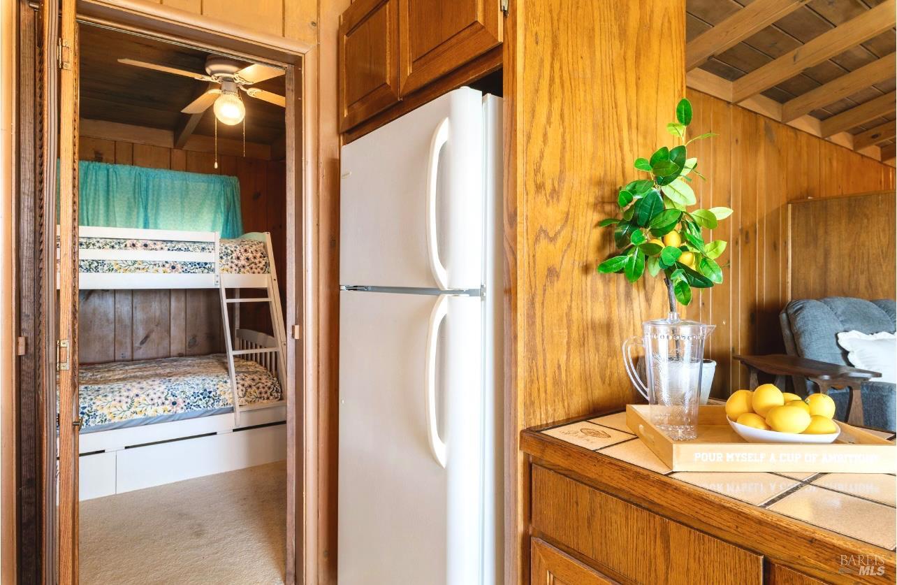 Detail Gallery Image 6 of 24 For 3771 Country Club Dr, Clearlake,  CA 95422 - 2 Beds | 1 Baths