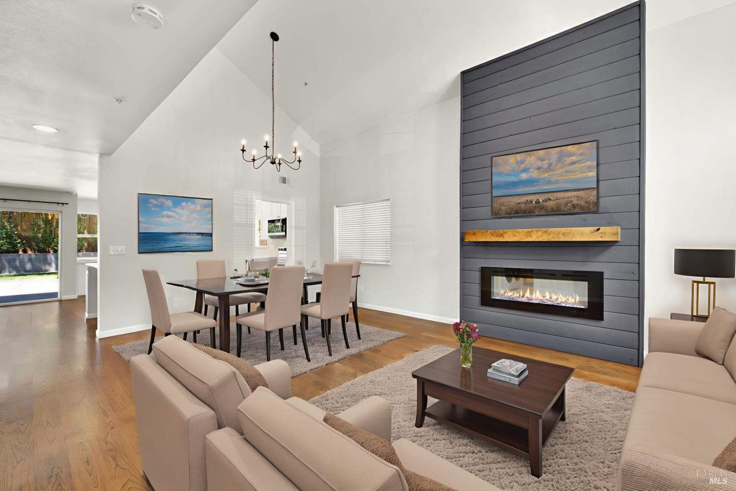 Detail Gallery Image 3 of 60 For 16 Winestone Ct, Napa,  CA 94558 - 3 Beds | 2/1 Baths