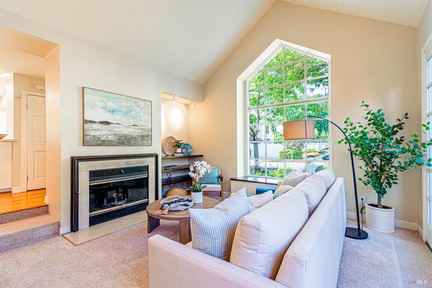 Detail Gallery Image 9 of 44 For 1410 15th St, Santa Rosa,  CA 95404 - 2 Beds | 2/1 Baths