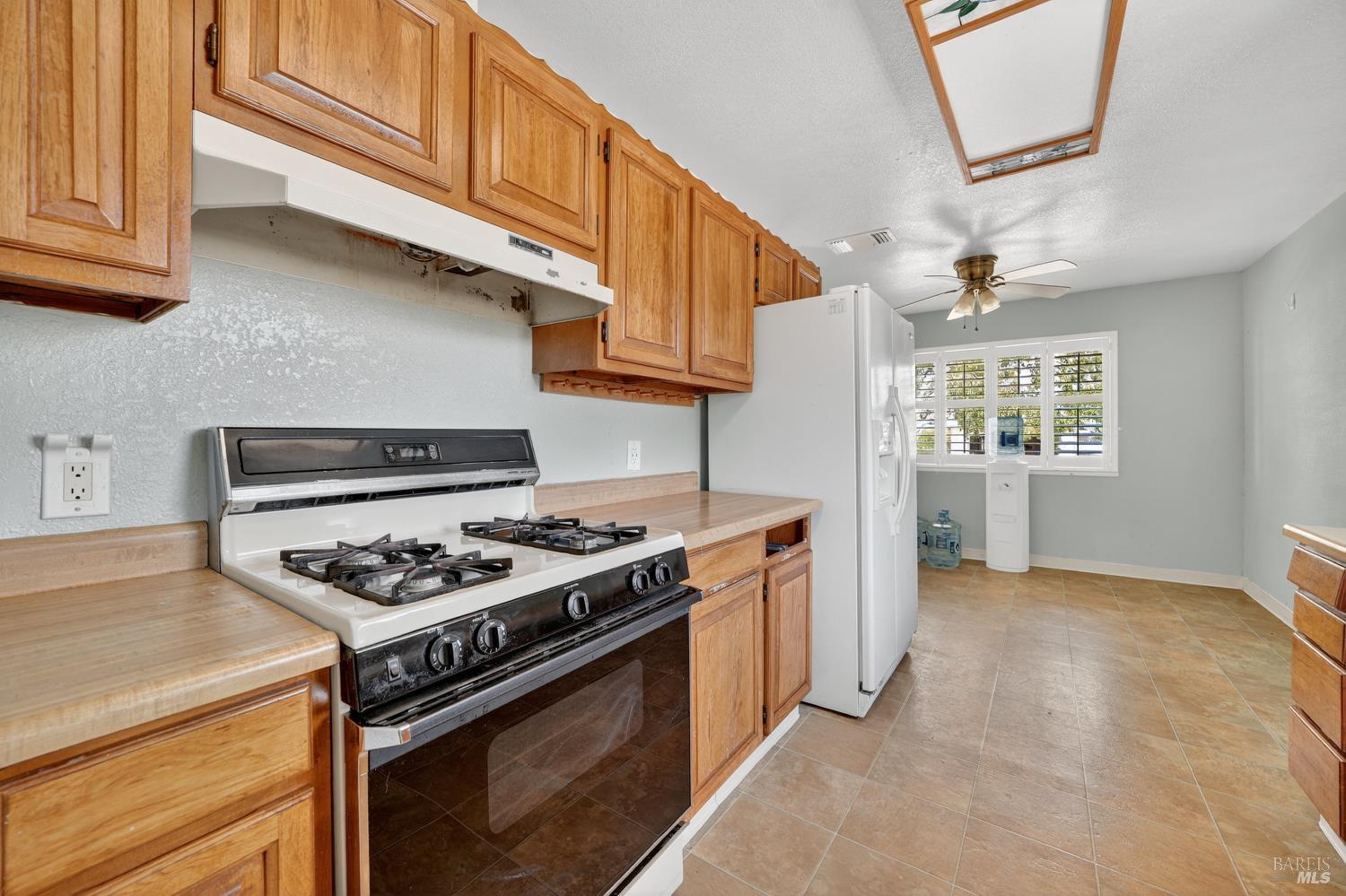 Detail Gallery Image 15 of 36 For 865 Camelia Dr, Dixon,  CA 95620 - 3 Beds | 1/1 Baths