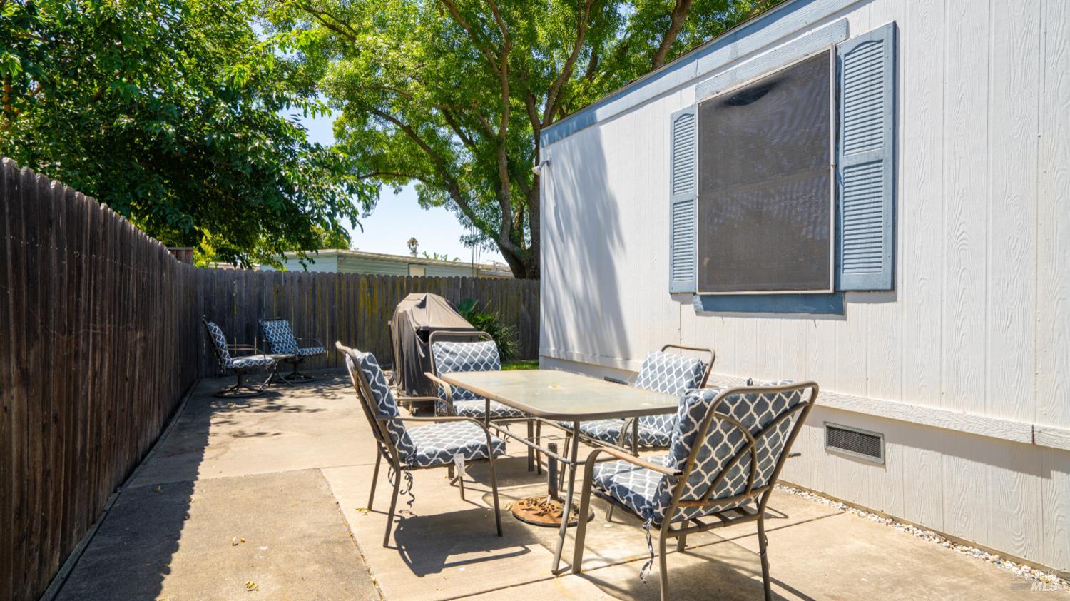 Detail Gallery Image 28 of 34 For 131 Del Paso Dr, Vacaville,  CA 95687 - 3 Beds | 2 Baths