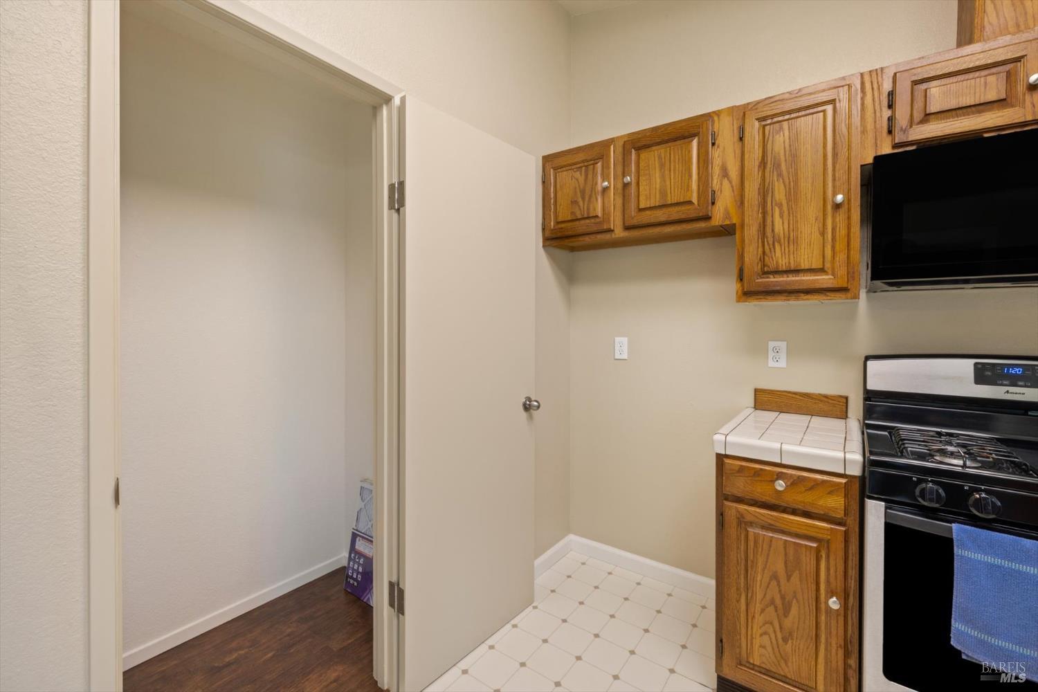 Detail Gallery Image 19 of 39 For 209 Shirley Ct 116, Napa,  CA 94558 - 2 Beds | 2 Baths