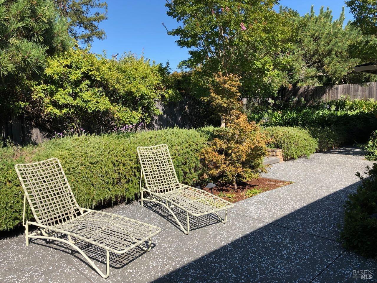 Detail Gallery Image 19 of 22 For 160 Whittier Ave, San Rafael,  CA 94903 - 4 Beds | 2 Baths