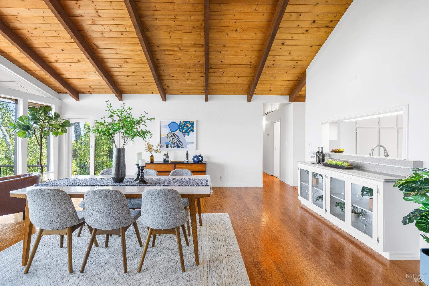 Detail Gallery Image 8 of 44 For 3051 Redwood Rd, Napa,  CA 94558 - 3 Beds | 4 Baths