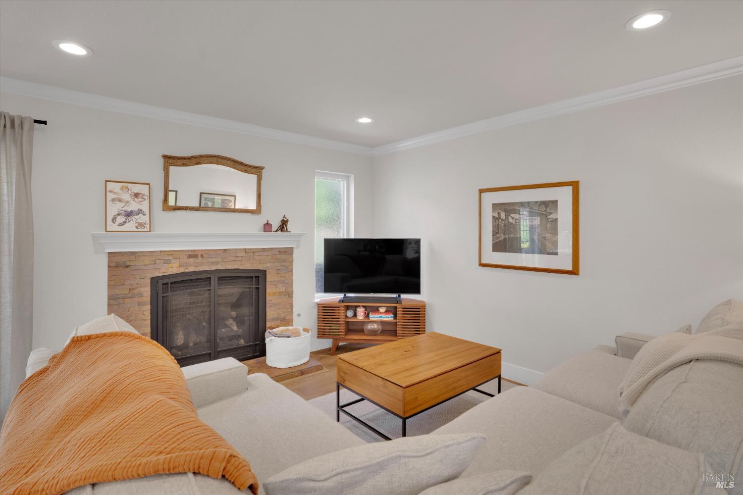 Detail Gallery Image 15 of 40 For 871 Hanlon Way, Benicia,  CA 94510 - 4 Beds | 2 Baths