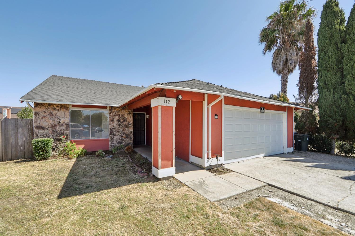 Detail Gallery Image 3 of 41 For 112 Lilac Ct, Vallejo,  CA 94589 - 3 Beds | 2 Baths