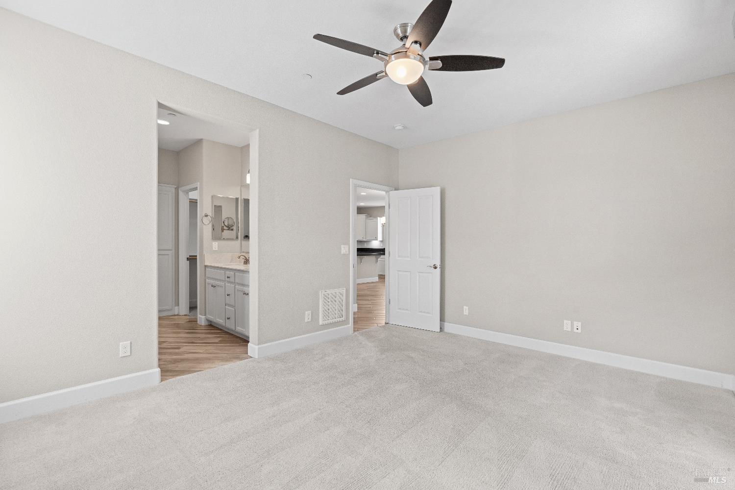 Detail Gallery Image 13 of 35 For 620 Hawk Ridge Dr, Rio Vista,  CA 94571 - 2 Beds | 2 Baths