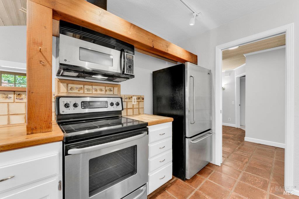 Detail Gallery Image 26 of 66 For 564 Willow Ct, Benicia,  CA 94510 - 2 Beds | 2 Baths