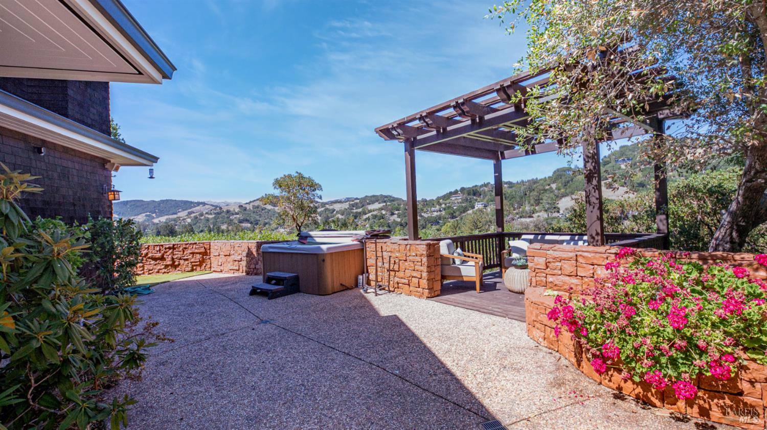 Detail Gallery Image 61 of 83 For 1 the Alameda Knls, San Anselmo,  CA 94960 - 5 Beds | 5/1 Baths