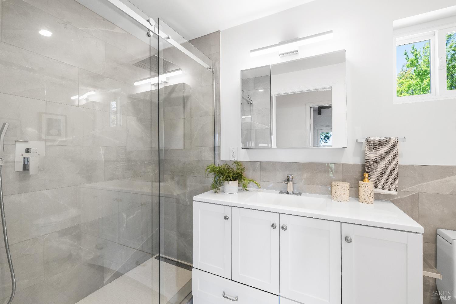 Detail Gallery Image 15 of 44 For 3051 Redwood Rd, Napa,  CA 94558 - 3 Beds | 4 Baths