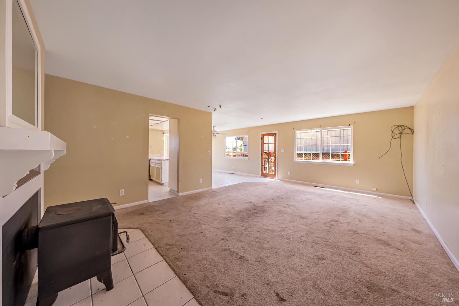 Detail Gallery Image 8 of 32 For 18569 Spyglass Rd, Hidden Valley Lake,  CA 95467 - 2 Beds | 2 Baths