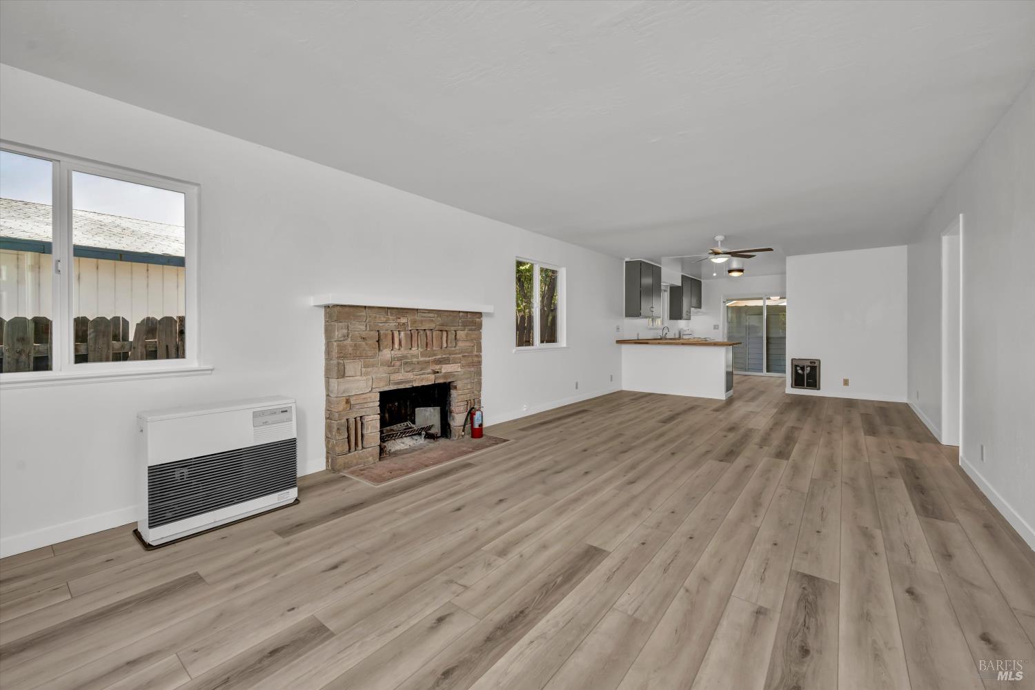 Detail Gallery Image 3 of 16 For 70 Lupoyoma Ave, Lakeport,  CA 95453 - 2 Beds | 1 Baths