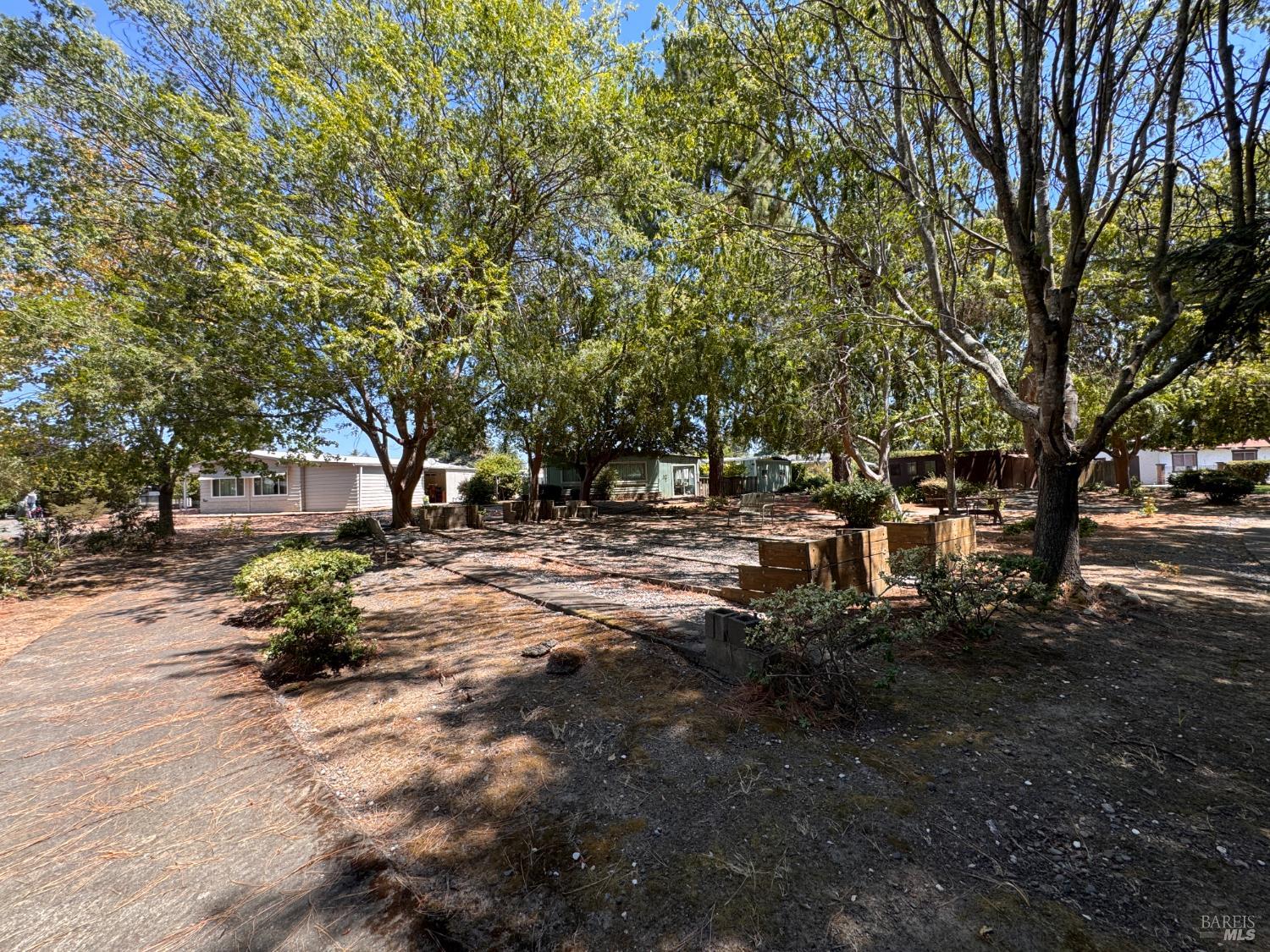 Detail Gallery Image 30 of 32 For 23 Westgate Cir, Santa Rosa,  CA 95401 - 2 Beds | 2 Baths