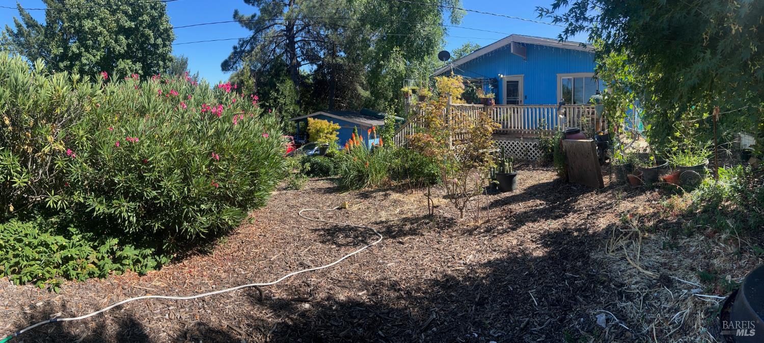 Detail Gallery Image 1 of 18 For 10709 Paradise Ct, Kelseyville,  CA 95451 - 2 Beds | 1 Baths