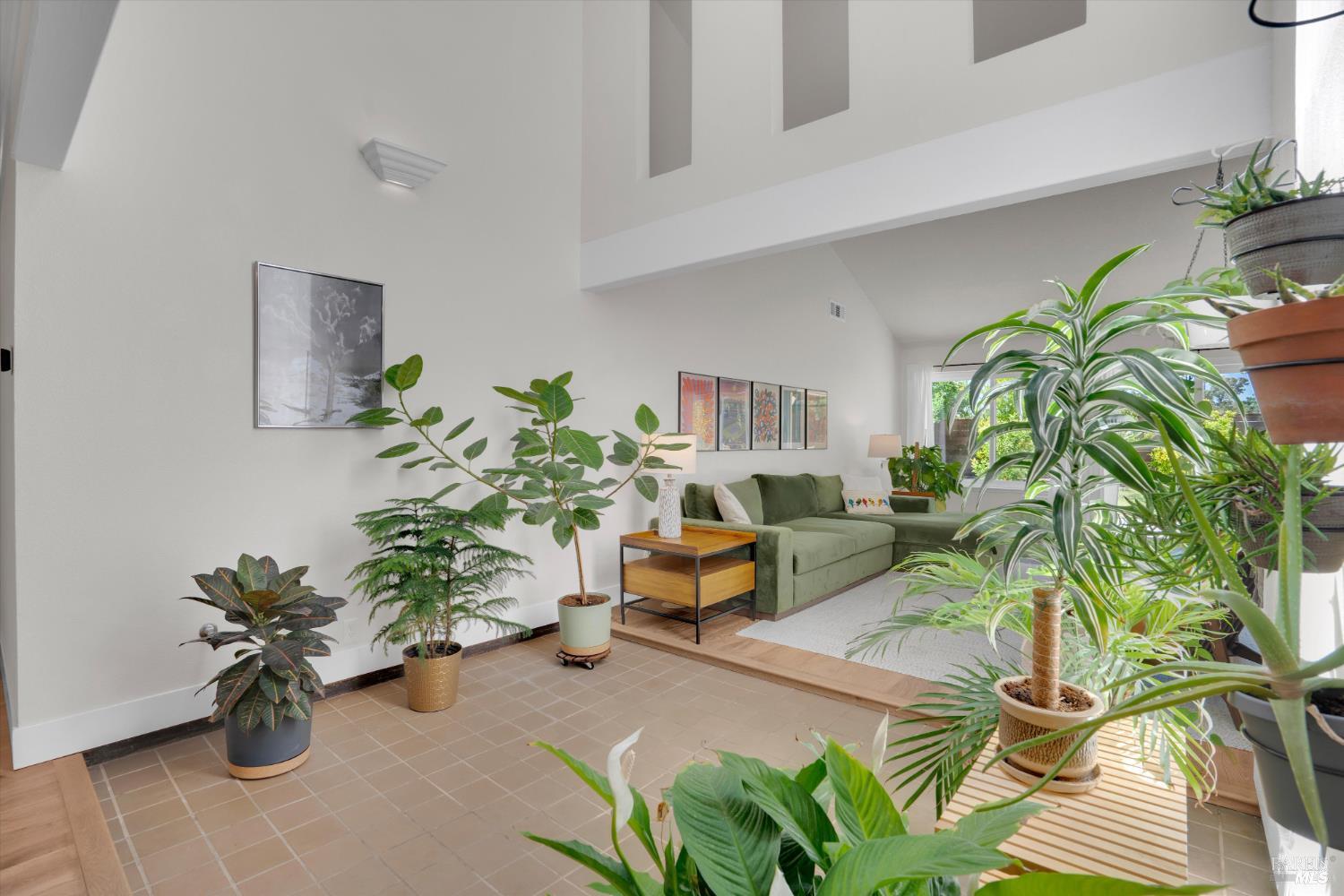 Detail Gallery Image 4 of 40 For 871 Hanlon Way, Benicia,  CA 94510 - 4 Beds | 2 Baths