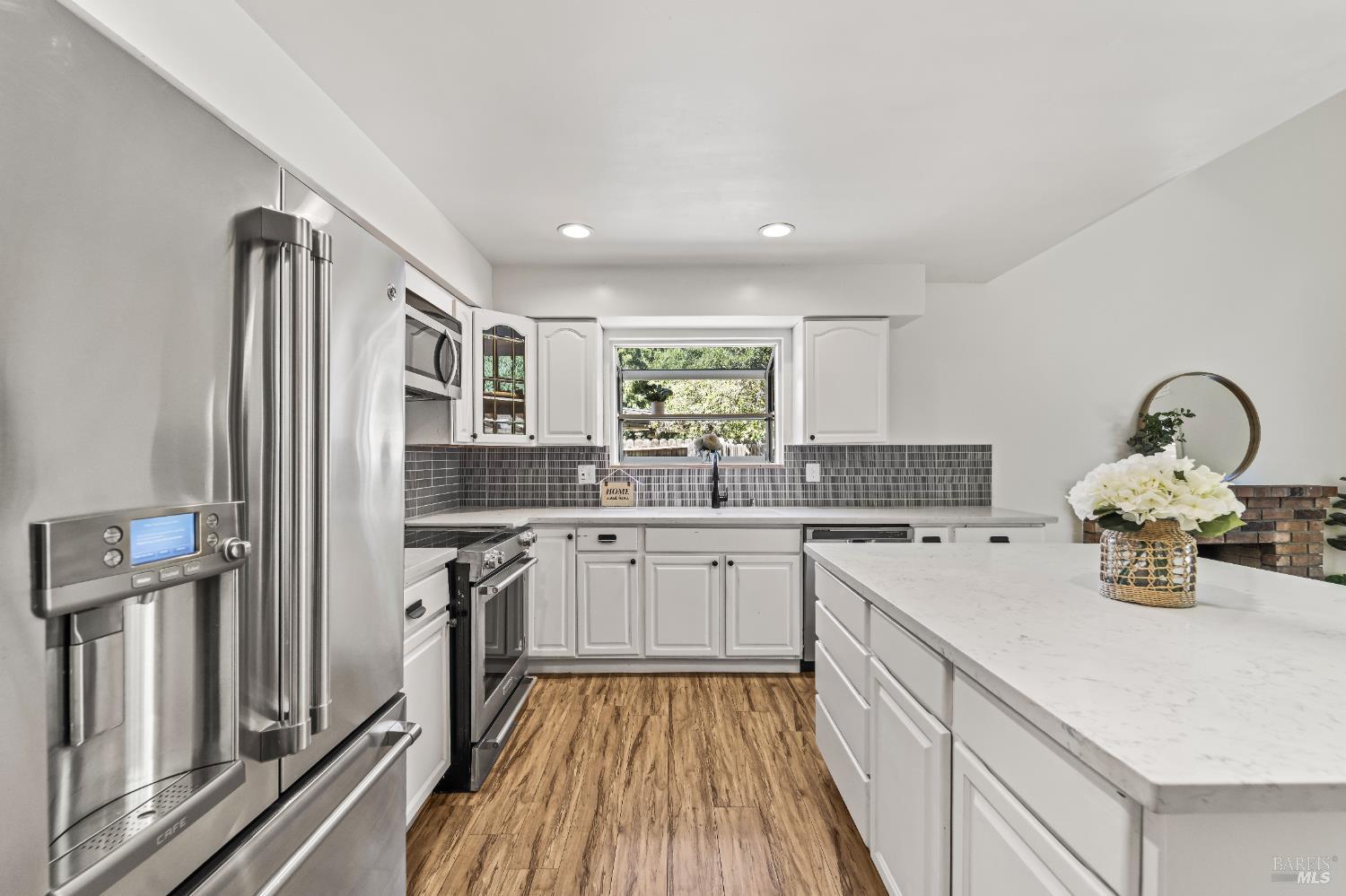 Detail Gallery Image 10 of 35 For 2246 Carver Pl, Fairfield,  CA 94533 - 4 Beds | 2 Baths