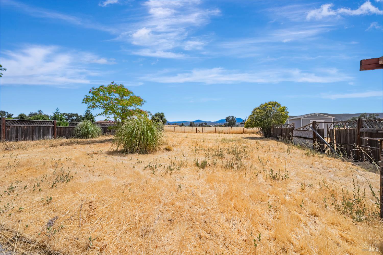Detail Gallery Image 29 of 32 For 18569 Spyglass Rd, Hidden Valley Lake,  CA 95467 - 2 Beds | 2 Baths