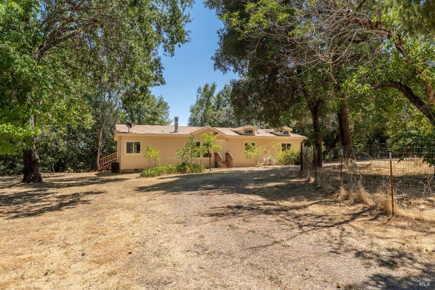 Detail Gallery Image 4 of 25 For 1409 W State Highway 20 Hwy, Upper Lake,  CA 95485 - 3 Beds | 2 Baths