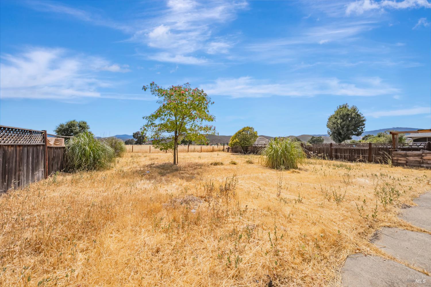 Detail Gallery Image 30 of 32 For 18569 Spyglass Rd, Hidden Valley Lake,  CA 95467 - 2 Beds | 2 Baths