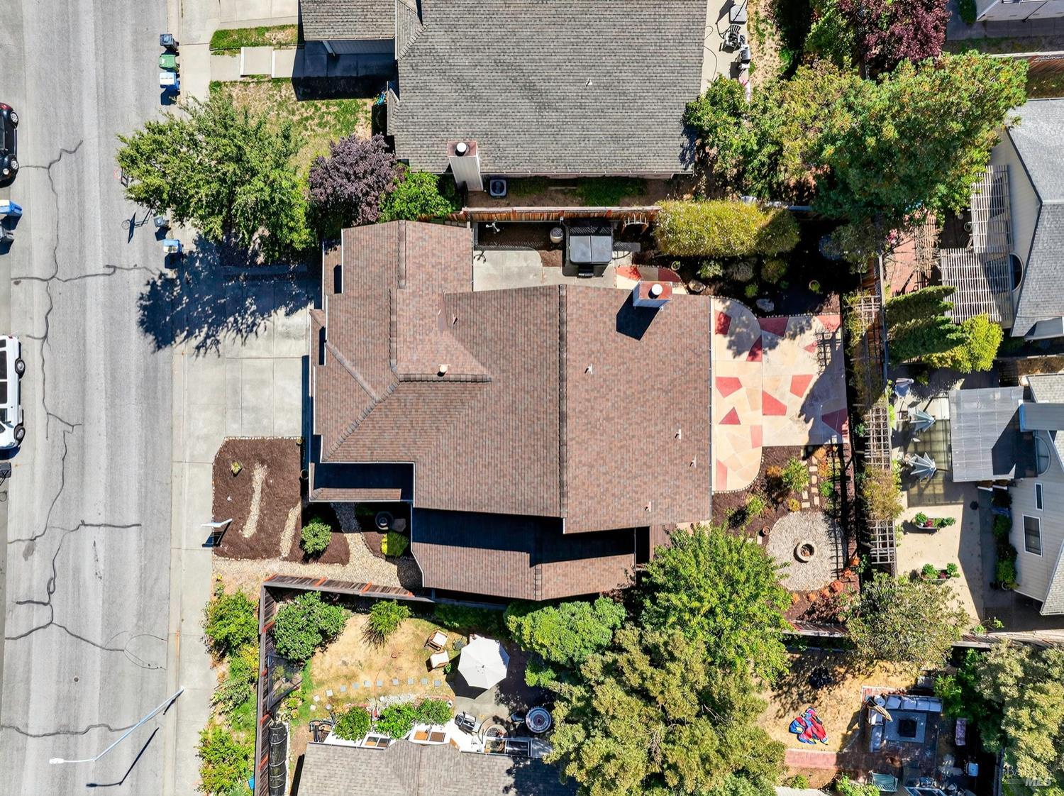 Detail Gallery Image 45 of 47 For 688 Natalie Dr, Windsor,  CA 95492 - 5 Beds | 3 Baths