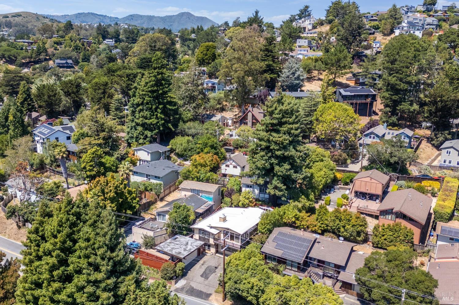 Detail Gallery Image 47 of 52 For 352 Shoreline Hwy, Mill Valley,  CA 94941 - 3 Beds | 2/1 Baths