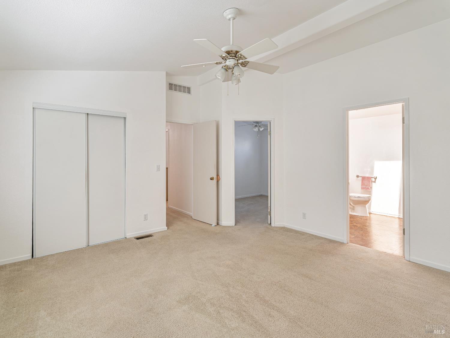 Detail Gallery Image 9 of 20 For 48 Cardinal Way, Santa Rosa,  CA 95409 - 2 Beds | 2 Baths
