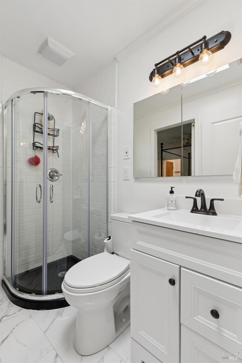 Detail Gallery Image 25 of 31 For 60 Ormond Ct, Novato,  CA 94947 - 3 Beds | 3 Baths