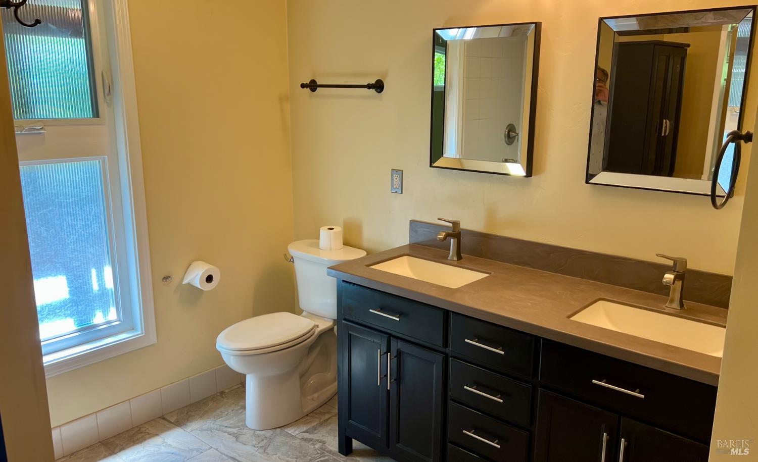 Detail Gallery Image 11 of 20 For 4403 Morse Ct, Napa,  CA 94558 - 2 Beds | 2 Baths