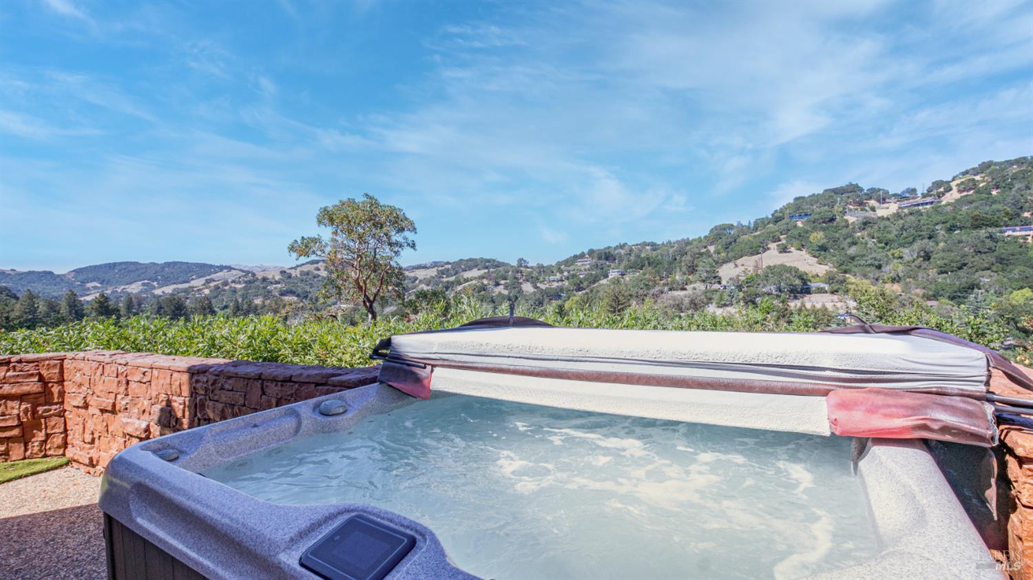 Detail Gallery Image 62 of 83 For 1 the Alameda Knls, San Anselmo,  CA 94960 - 5 Beds | 5/1 Baths