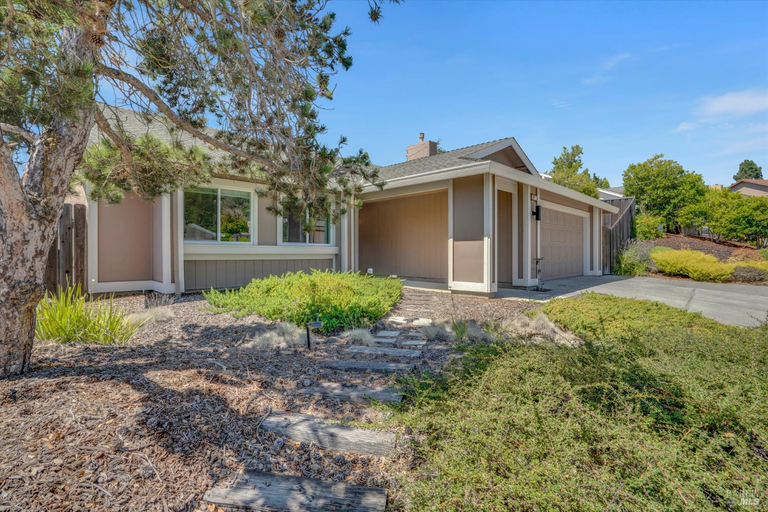 Detail Gallery Image 34 of 40 For 871 Hanlon Way, Benicia,  CA 94510 - 4 Beds | 2 Baths