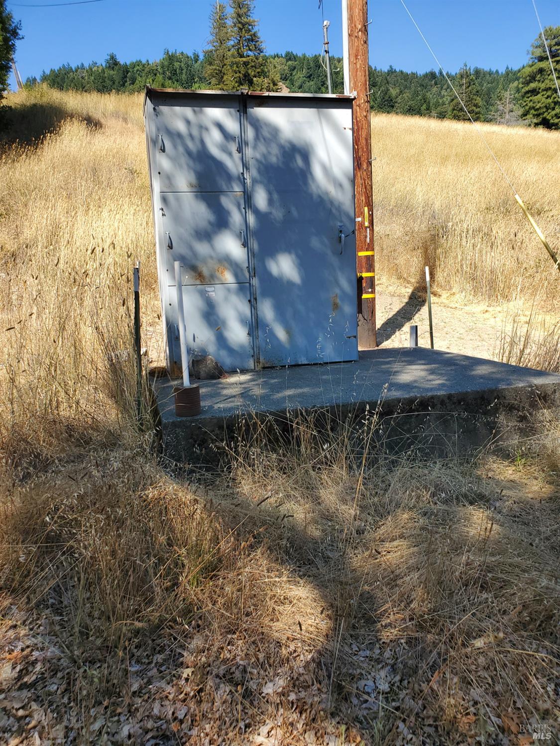 Detail Gallery Image 12 of 33 For 80050 Road 442b Rd, Piercy,  CA 95587 - – Beds | – Baths