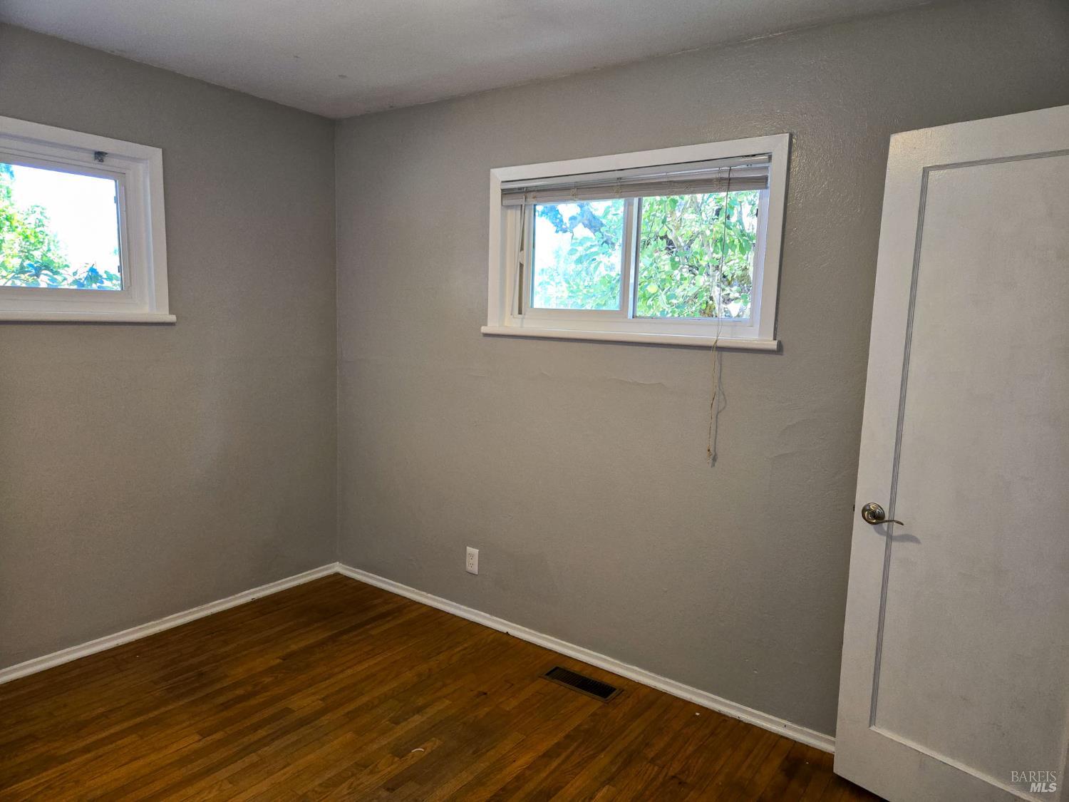 Detail Gallery Image 23 of 31 For 611 Hawthorne Ln, Willits,  CA 95490 - 2 Beds | 1 Baths