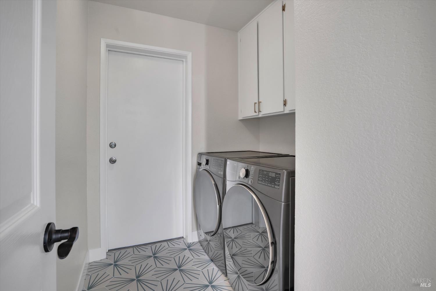 Detail Gallery Image 23 of 40 For 871 Hanlon Way, Benicia,  CA 94510 - 4 Beds | 2 Baths
