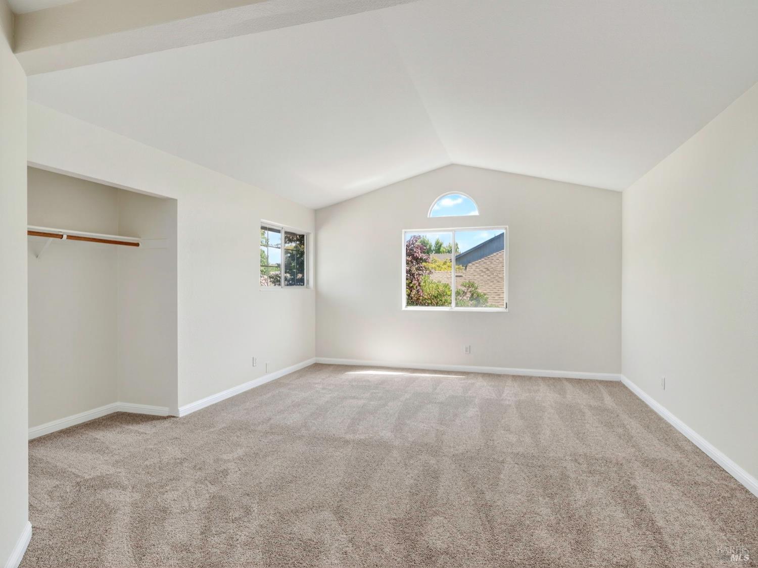 Detail Gallery Image 28 of 47 For 688 Natalie Dr, Windsor,  CA 95492 - 5 Beds | 3 Baths